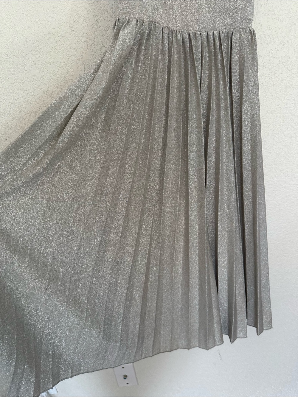 Anthropologie Elevenses Lunar Pleated Midi Dress Shimmering Champagne Size 6 EUC - Picture 8 of 13